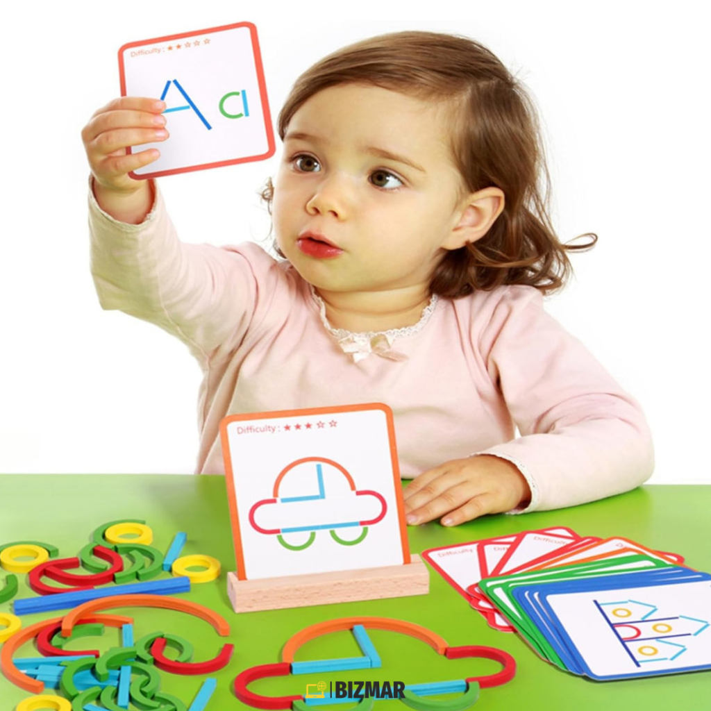 Dziecko uczy się liczyć i rozróżniać kolory za pomocą drewnianych klocków.